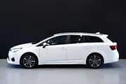 Toyota Avensis till salu i Borlänge - bild 3