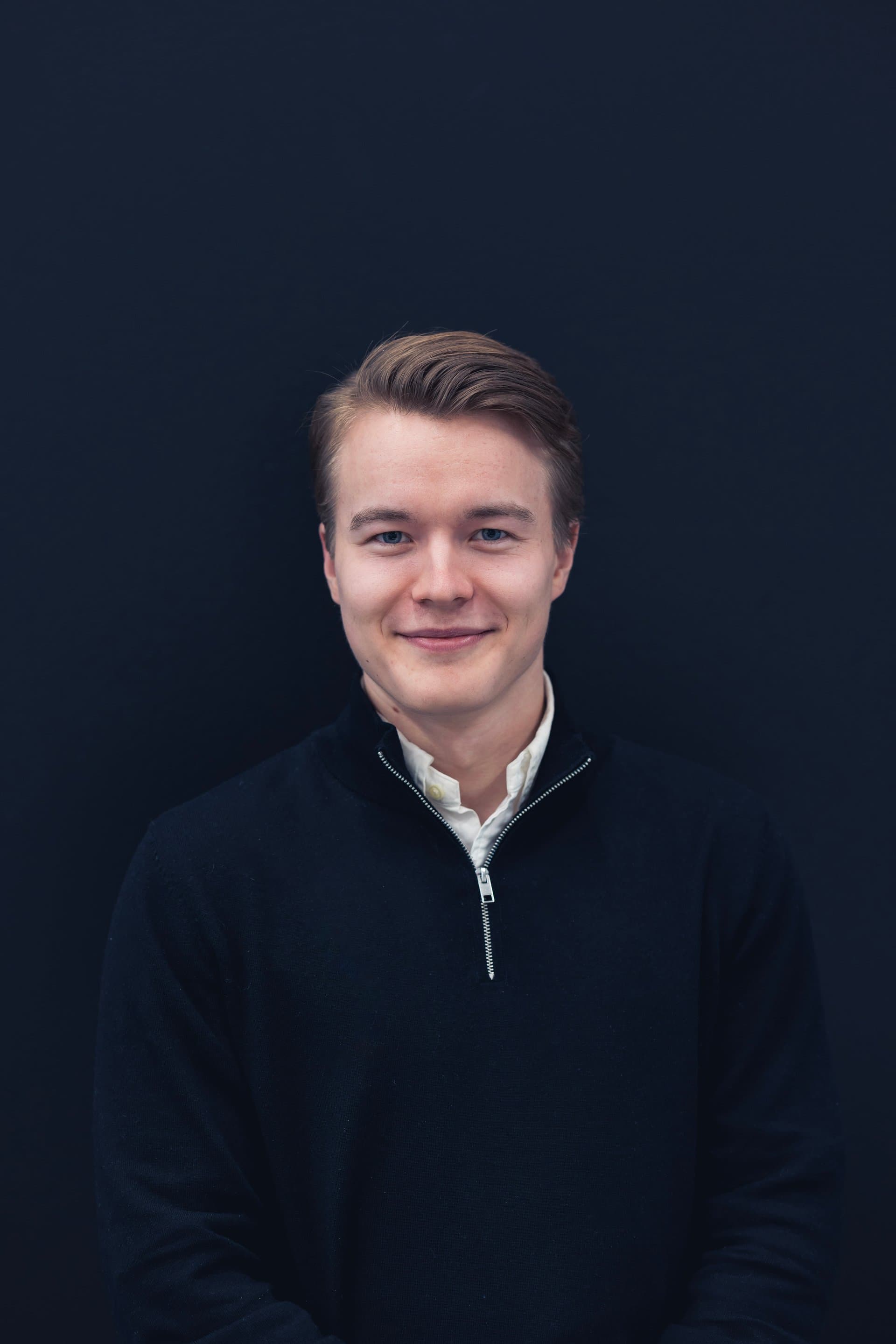 Julius Heikkinen, Ekonomi / IT